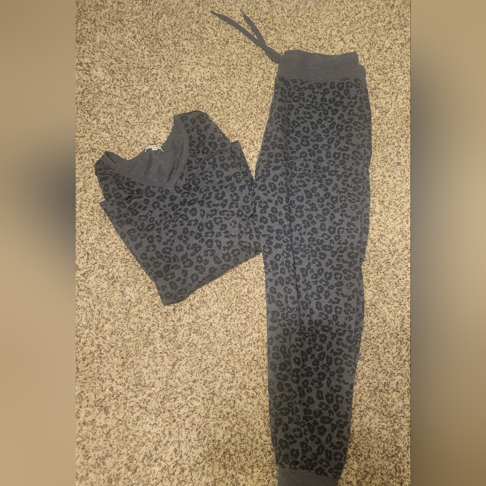 *LAST CHANCE* Lounge set